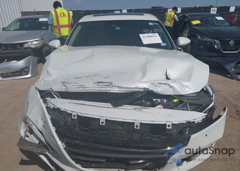 2018 Honda Accord Touring z USA, uszkodzony, nr VIN 1HGCV1F9XJA012065